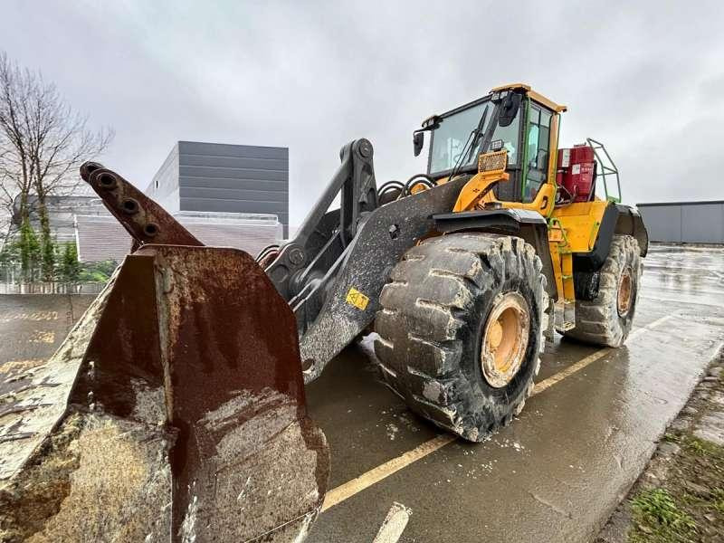 Volvo L220H - Tekerlekli yükleyici: fotoğraf 5 Volvo L220H - Tekerlekli yükleyici: fotoğraf 5