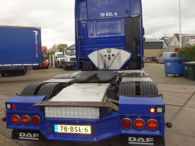 DAF XF 530 PK FTS 6X2 10 TYERS - Çekici: fotoğraf 5 DAF XF 530 PK FTS 6X2 10 TYERS - Çekici: fotoğraf 5