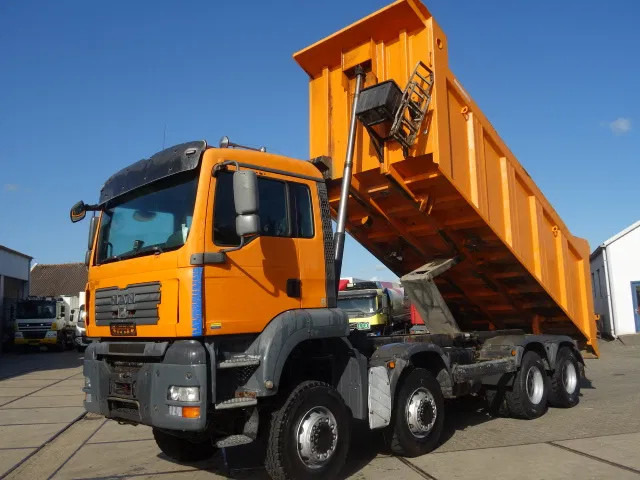 MAN TGA 41-440 8X6 MANUAL GEARBOX 22M3 MEILLER TIPPER - Damperli kamyon: fotoğraf 1 MAN TGA 41-440 8X6 MANUAL GEARBOX 22M3 MEILLER TIPPER - Damperli kamyon: fotoğraf 1