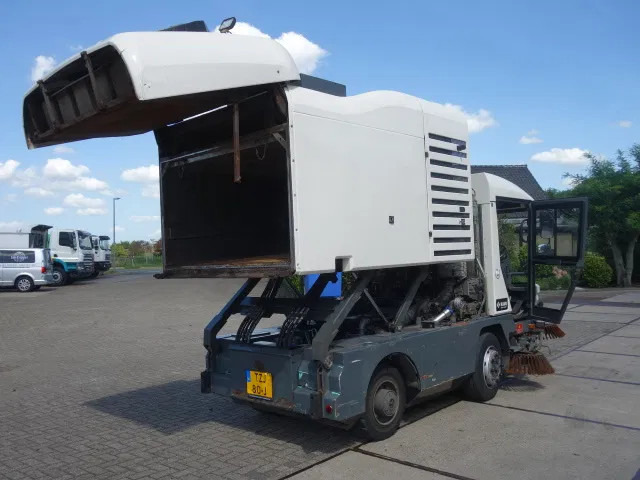 Ravo 540 3E BORSTEL EURO5 - Yol süpürme aracı: fotoğraf 4 Ravo 540 3E BORSTEL EURO5 - Yol süpürme aracı: fotoğraf 4