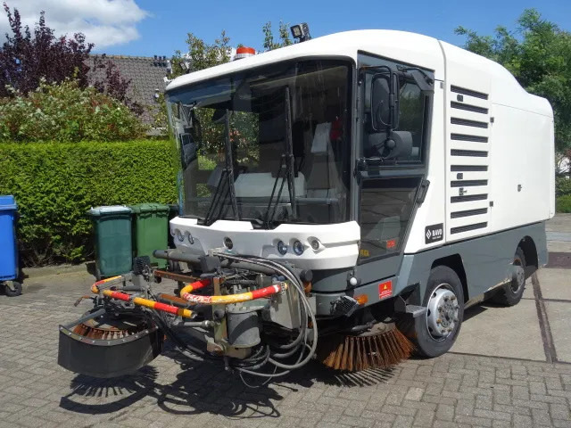Ravo 540 3E BORSTEL EURO5 - Yol süpürme aracı: fotoğraf 2 Ravo 540 3E BORSTEL EURO5 - Yol süpürme aracı: fotoğraf 2