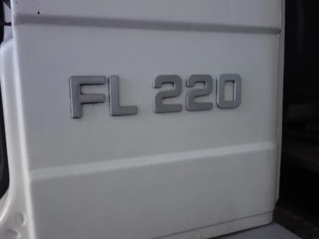 Volvo FL 240 220PK 12000 LITER STEELSPRINGS - Tanker kamyon: fotoğraf 5 Volvo FL 240 220PK 12000 LITER STEELSPRINGS - Tanker kamyon: fotoğraf 5