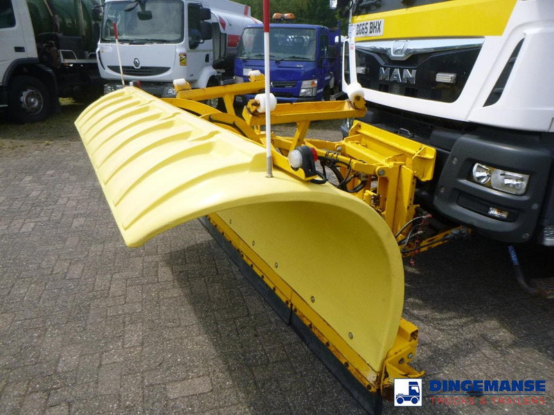MAN TGM 18.290 4X4 RHD gritter / snow plough - Kar küreme aracı: fotoğraf 5 MAN TGM 18.290 4X4 RHD gritter / snow plough - Kar küreme aracı: fotoğraf 5