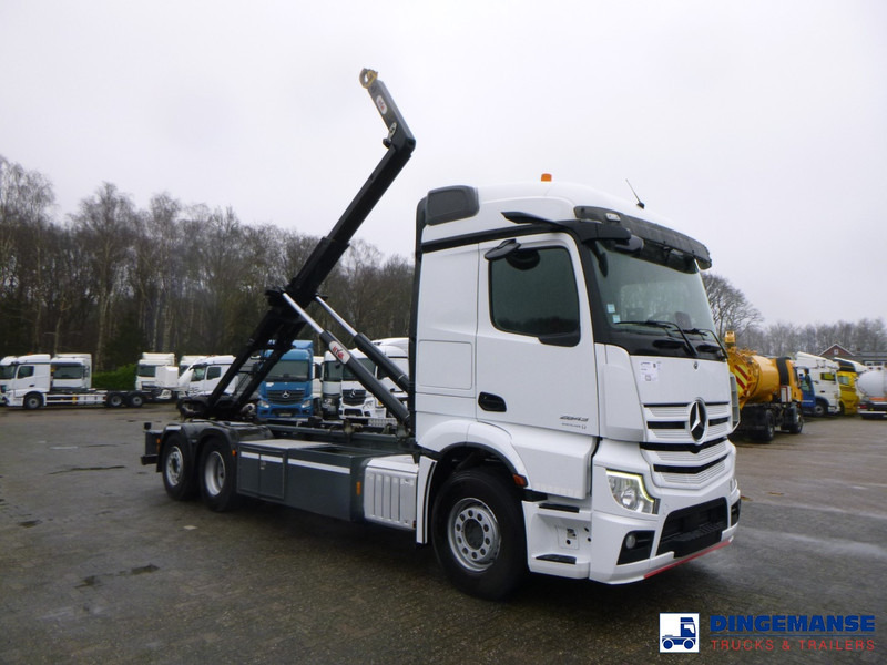 Mercedes-Benz Actros 2843 6x2 Hyva container hook 20t - Kancalı yükleyici kamyon: fotoğraf 2 Mercedes-Benz Actros 2843 6x2 Hyva container hook 20t - Kancalı yükleyici kamyon: fotoğraf 2