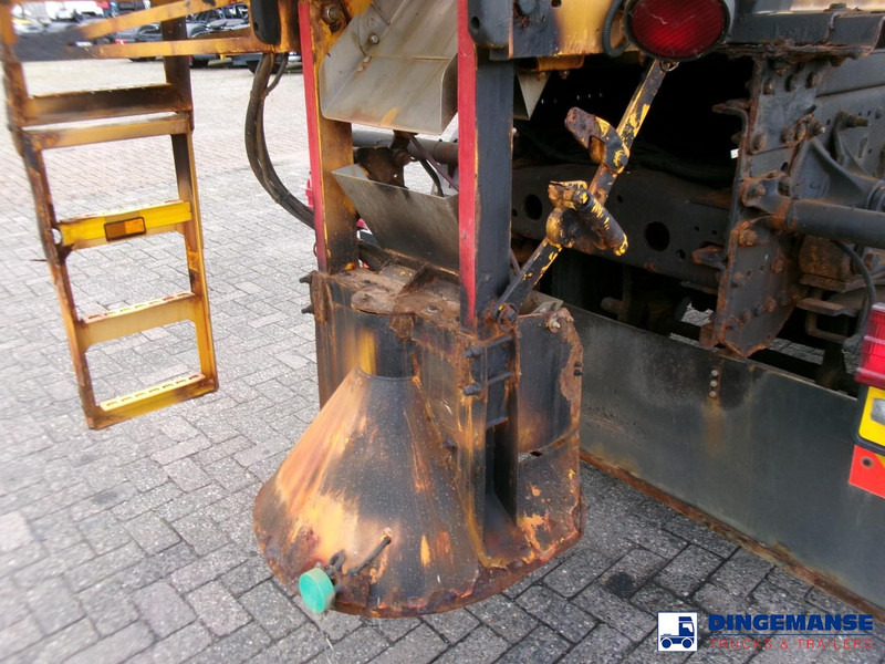 Mercedes-Benz Axor 1824 4x4 RHD salt spreader / gritter - Kar küreme aracı: fotoğraf 5 Mercedes-Benz Axor 1824 4x4 RHD salt spreader / gritter - Kar küreme aracı: fotoğraf 5