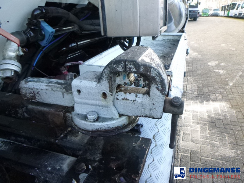 Vidanjör Scania P124-420 6x2 vacuum tank 10.5 m3: fotoğraf 20