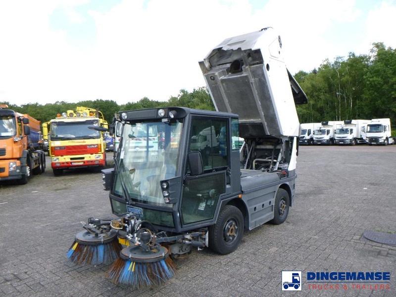 Schmidt Compact 200 street sweeper - Yol süpürme aracı: fotoğraf 5 Schmidt Compact 200 street sweeper - Yol süpürme aracı: fotoğraf 5