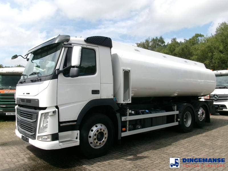 Volvo FM 380 6X2 fuel tank 20.6 m3 / 4 comp - Tanker kamyon: fotoğraf 1 Volvo FM 380 6X2 fuel tank 20.6 m3 / 4 comp - Tanker kamyon: fotoğraf 1