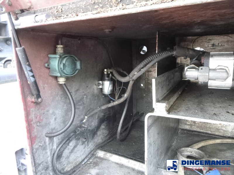 Tanker dorse filiat 3-axle tank trailer chassis incl supports: fotoğraf 6