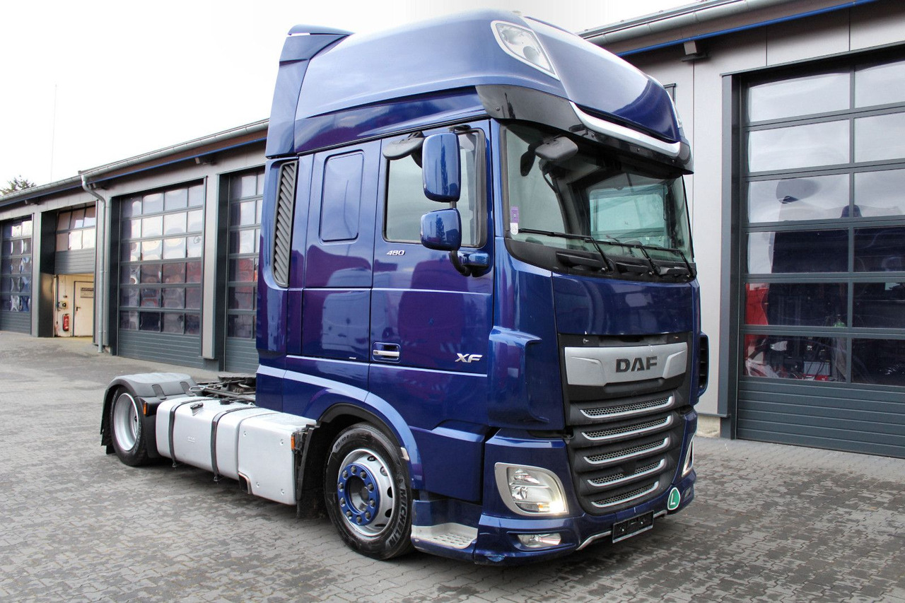 DAF XF 480 FT 4x2 SZM Lowliner !!! TOP !!! - Çekici: fotoğraf 2 DAF XF 480 FT 4x2 SZM Lowliner !!! TOP !!! - Çekici: fotoğraf 2
