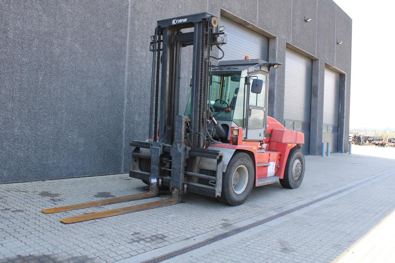 Kalmar DCE100-6 - Dizel forklift: fotoğraf 2 Kalmar DCE100-6 - Dizel forklift: fotoğraf 2