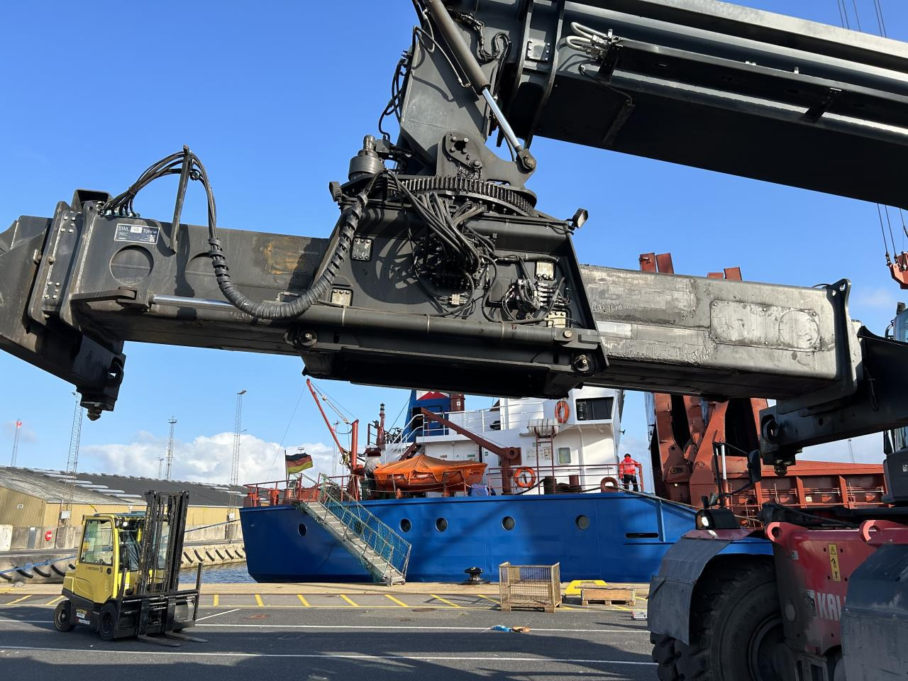 Kalmar DRG450-65S5 - Reachstacker: fotoğraf 3 Kalmar DRG450-65S5 - Reachstacker: fotoğraf 3