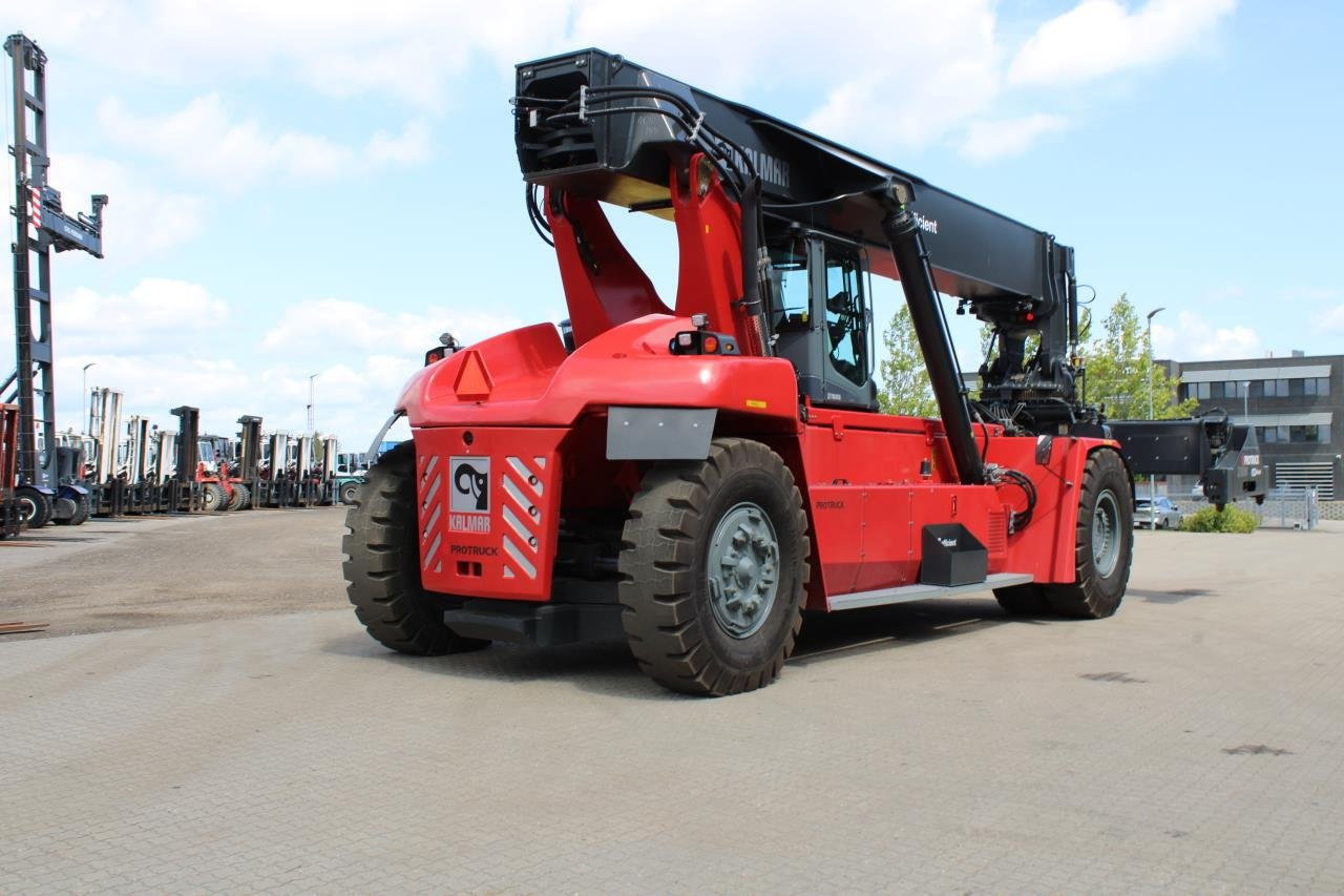 Kalmar DRG450-65S5XE - Reachstacker: fotoğraf 3 Kalmar DRG450-65S5XE - Reachstacker: fotoğraf 3