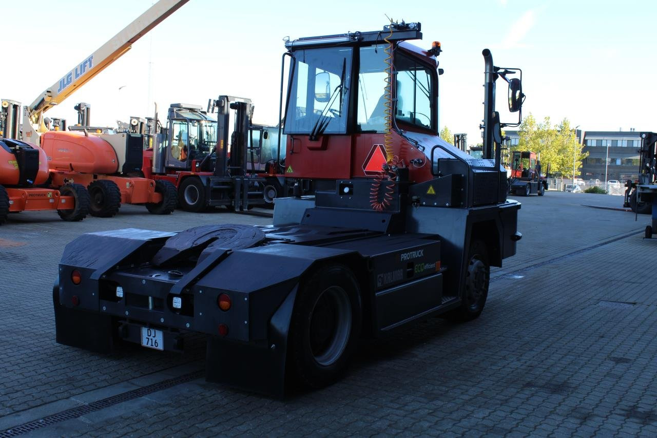 Kalmar TRL618I 4X4 - Terminal çekiciler: fotoğraf 3 Kalmar TRL618I 4X4 - Terminal çekiciler: fotoğraf 3