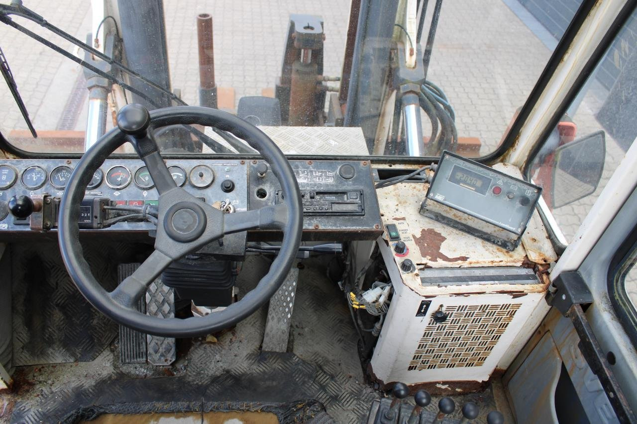 SveTruck 10-900 - Dizel forklift: fotoğraf 4 SveTruck 10-900 - Dizel forklift: fotoğraf 4