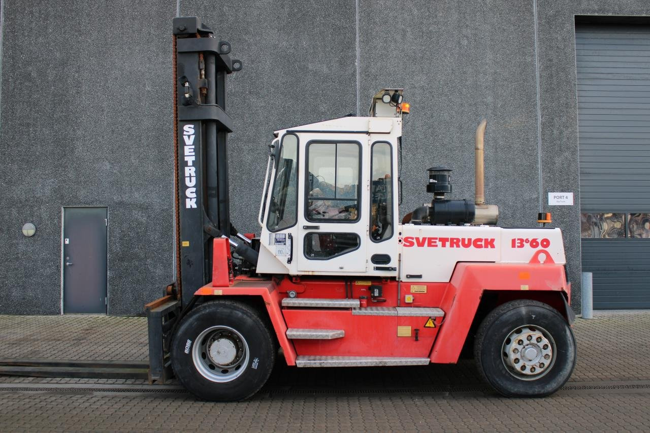 SveTruck 13660 - Dizel forklift: fotoğraf 1 SveTruck 13660 - Dizel forklift: fotoğraf 1