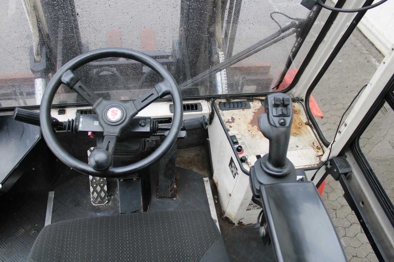 SveTruck 1560 - Dizel forklift: fotoğraf 4 SveTruck 1560 - Dizel forklift: fotoğraf 4