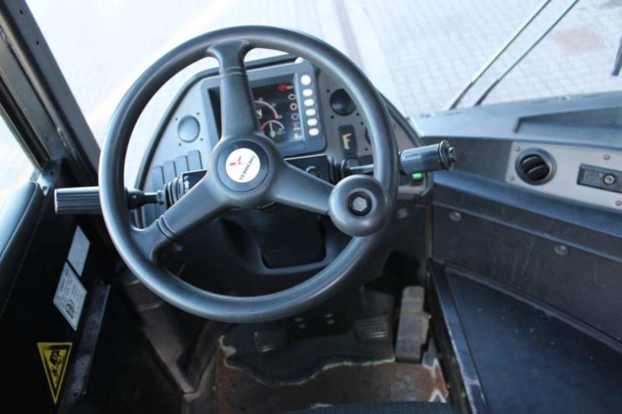 Terberg RT223 - Terminal çekiciler: fotoğraf 4 Terberg RT223 - Terminal çekiciler: fotoğraf 4