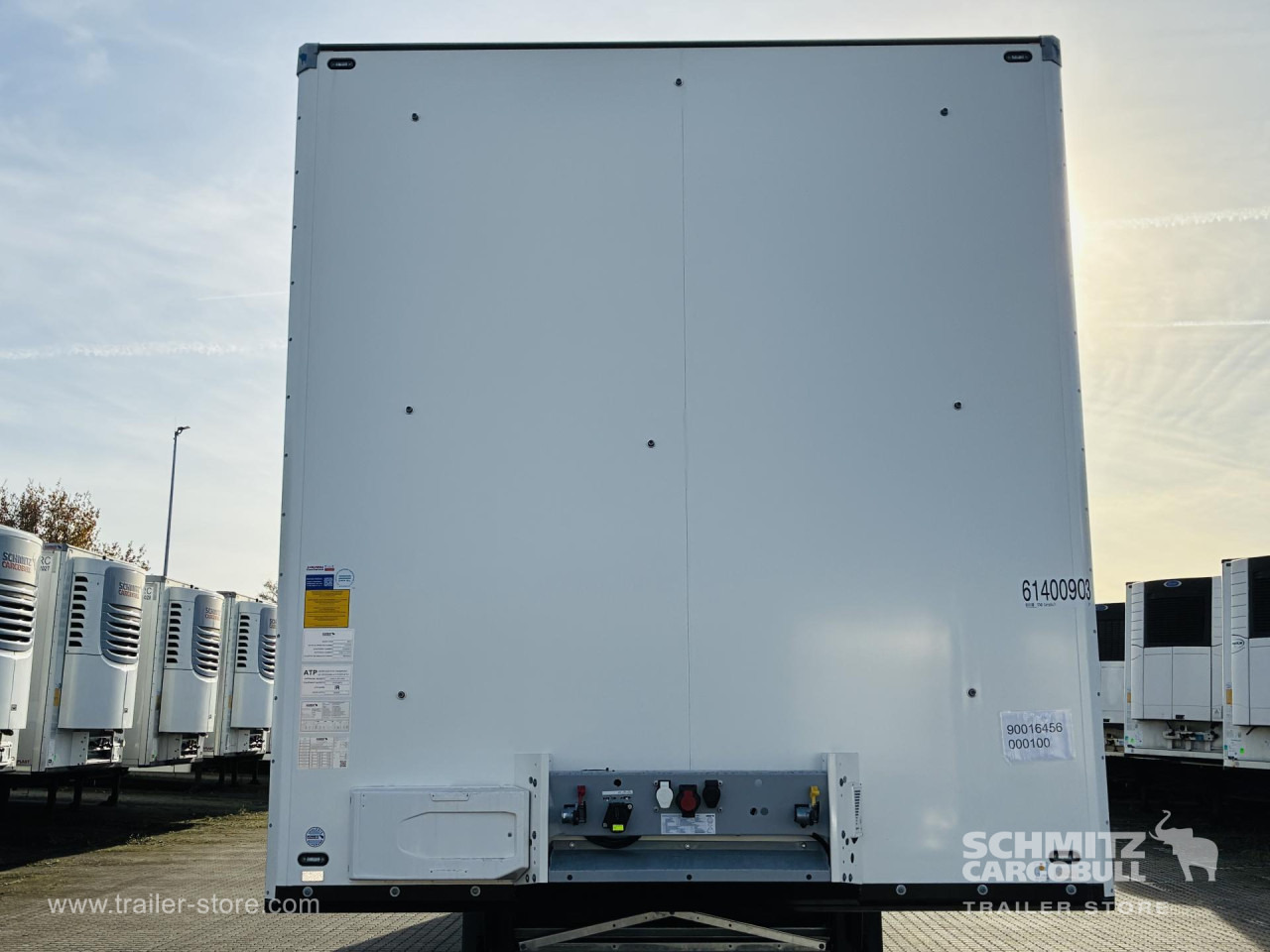 SCHMITZ Auflieger Tiefkühler Standard Double deck - Izotermik dorse: fotoğraf 2 SCHMITZ Auflieger Tiefkühler Standard Double deck - Izotermik dorse: fotoğraf 2