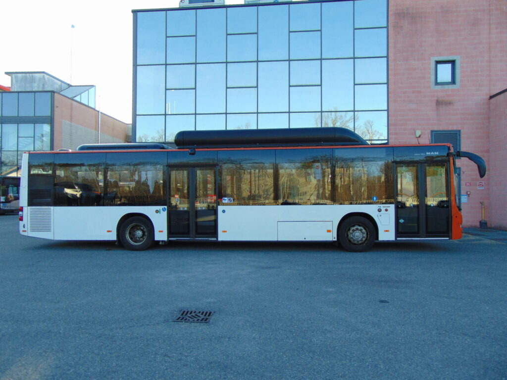 Şehir otobüsü N.4 MAN LION’S CITY CNG – Anno 2014: fotoğraf 8