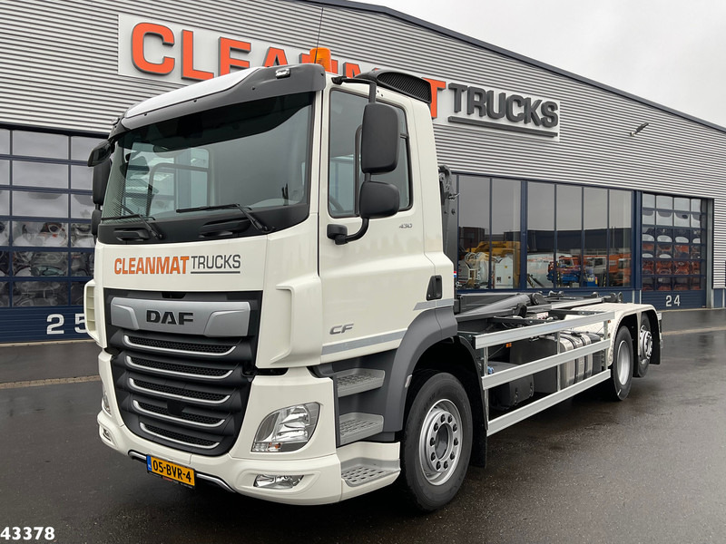 DAF FAN CF 430 VDL 21 Ton haakarmsysteem - Kancalı yükleyici kamyon: fotoğraf 2 DAF FAN CF 430 VDL 21 Ton haakarmsysteem - Kancalı yükleyici kamyon: fotoğraf 2