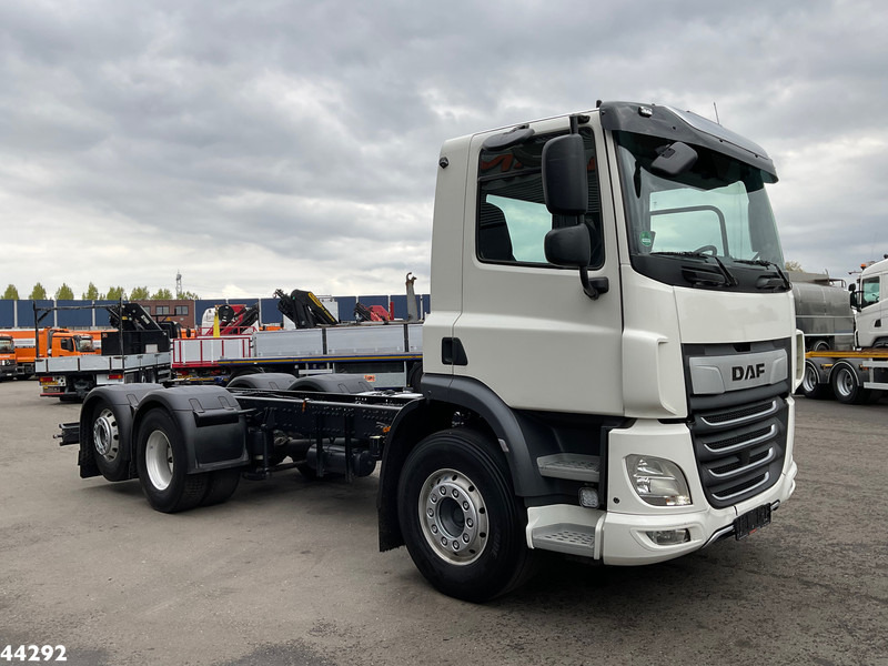 DAF FAN CF 450 Euro 6 Chassis Cabine - Şasi kamyon: fotoğraf 5 DAF FAN CF 450 Euro 6 Chassis Cabine - Şasi kamyon: fotoğraf 5