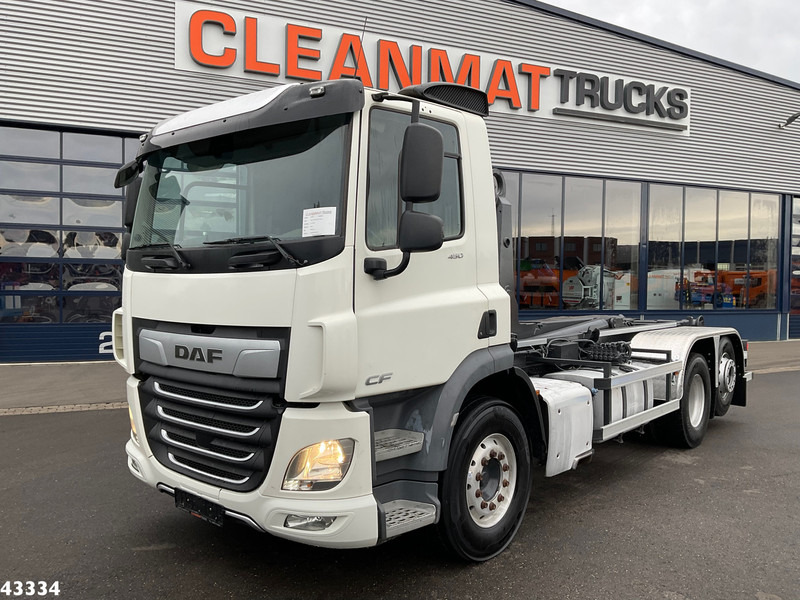 DAF FAN CF 450 Euro 6 ZF Intarder VDL 21 Ton haakarmsysteem - Kancalı yükleyici kamyon: fotoğraf 2 DAF FAN CF 450 Euro 6 ZF Intarder VDL 21 Ton haakarmsysteem - Kancalı yükleyici kamyon: fotoğraf 2