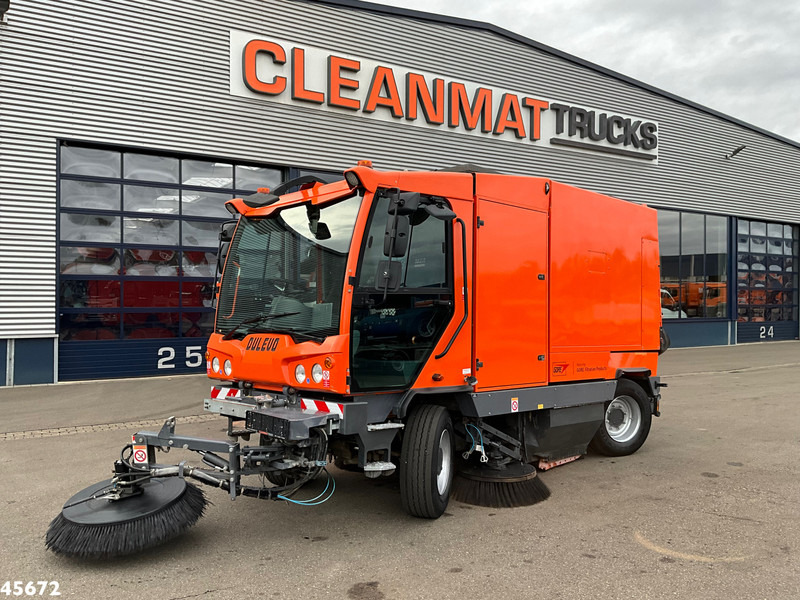 Dulevo 6000T Euro 6 met 3-e borstel - Yol süpürme aracı: fotoğraf 4 Dulevo 6000T Euro 6 met 3-e borstel - Yol süpürme aracı: fotoğraf 4