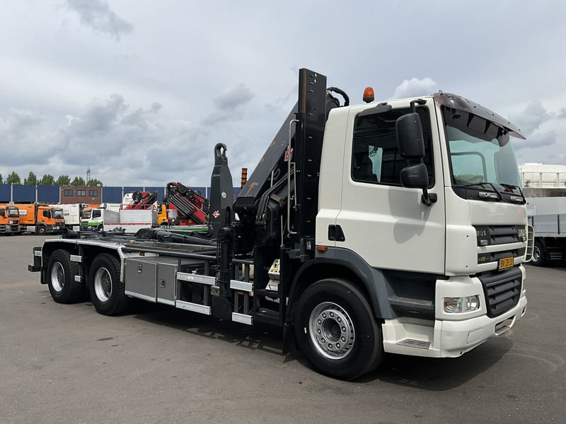 Ginaf X 3232 S Euro 5 Manual Hiab 28 Tonmeter laadkraan - Kancalı yükleyici kamyon, Vinçli kamyon: fotoğraf 3 Ginaf X 3232 S Euro 5 Manual Hiab 28 Tonmeter laadkraan - Kancalı yükleyici kamyon, Vinçli kamyon: fotoğraf 3