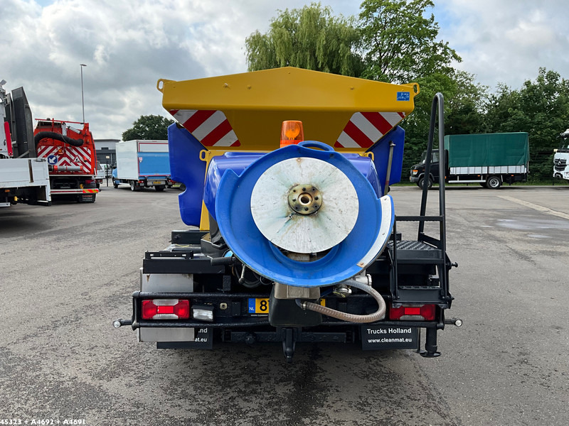 Iveco Daily 70C17 Nido zoutstrooier - Kar küreme aracı: fotoğraf 5 Iveco Daily 70C17 Nido zoutstrooier - Kar küreme aracı: fotoğraf 5