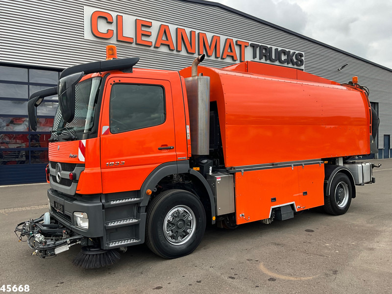 Mercedes-Benz Axor 1833 4x4 Schörling SORF Schienenreinigungs/Railway sweeper Just 38.680 Km! - Yol süpürme aracı: fotoğraf 4 Mercedes-Benz Axor 1833 4x4 Schörling SORF Schienenreinigungs/Railway sweeper Just 38.680 Km! - Yol süpürme aracı: fotoğraf 4