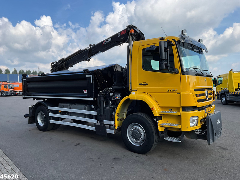 Mercedes-Benz Axor 2124 AK 4x4 Hiab 12 Tonmeter laadkraan Just 208.719 km! - Damperli kamyon, Vinçli kamyon: fotoğraf 5 Mercedes-Benz Axor 2124 AK 4x4 Hiab 12 Tonmeter laadkraan Just 208.719 km! - Damperli kamyon, Vinçli kamyon: fotoğraf 5
