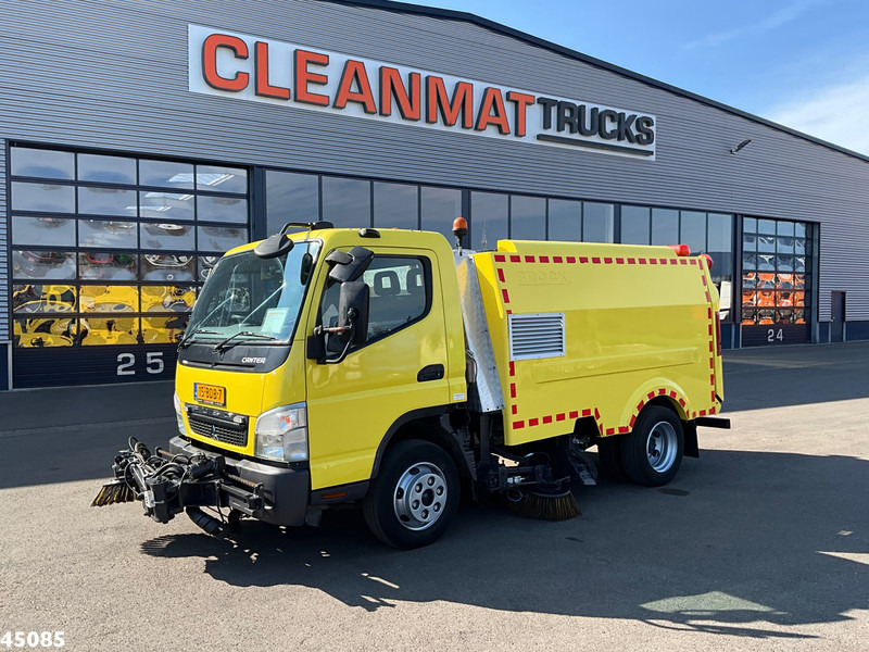 Mitsubishi Canter 7C15 Brock sweeper Just 94.095 km! - Yol süpürme aracı: fotoğraf 3 Mitsubishi Canter 7C15 Brock sweeper Just 94.095 km! - Yol süpürme aracı: fotoğraf 3