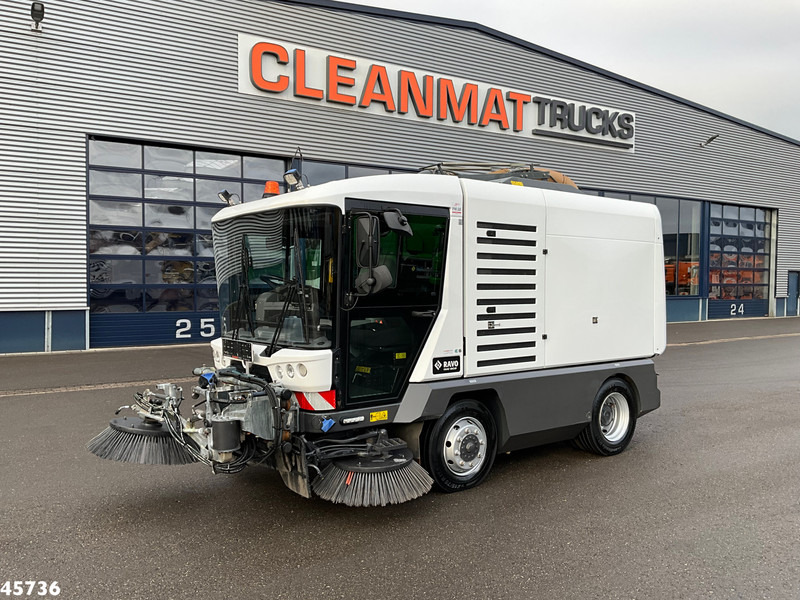 Ravo 540 Euro 6 with new 3-rd brush! - Yol süpürme aracı: fotoğraf 4 Ravo 540 Euro 6 with new 3-rd brush! - Yol süpürme aracı: fotoğraf 4