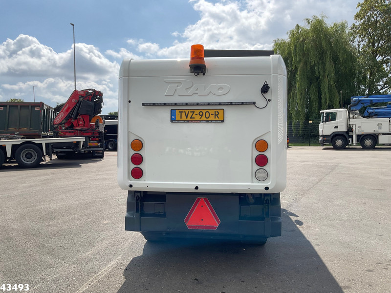 Ravo 540 - Yol süpürme aracı: fotoğraf 4 Ravo 540 - Yol süpürme aracı: fotoğraf 4
