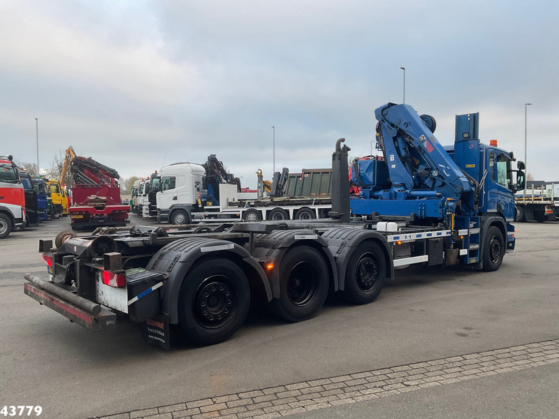 Scania P 360 8x2 Hiab 21 Tonmeter laadkraan - Kancalı yükleyici kamyon, Vinçli kamyon: fotoğraf 4 Scania P 360 8x2 Hiab 21 Tonmeter laadkraan - Kancalı yükleyici kamyon, Vinçli kamyon: fotoğraf 4