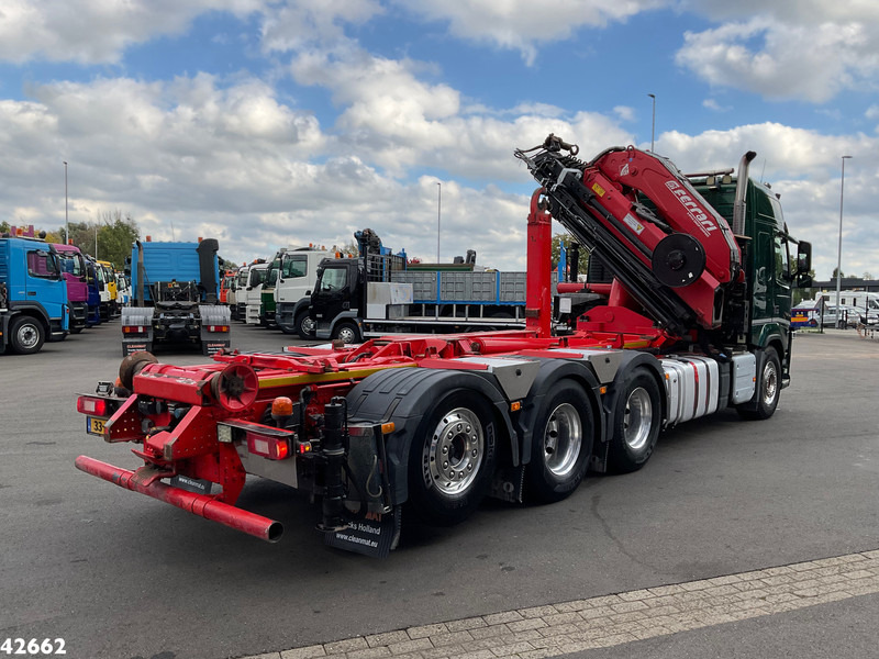 Volvo FM 460 8x4 TRIDEM Euro 6 32 Tonmeter laadkraan - Kancalı yükleyici kamyon, Vinçli kamyon: fotoğraf 4 Volvo FM 460 8x4 TRIDEM Euro 6 32 Tonmeter laadkraan - Kancalı yükleyici kamyon, Vinçli kamyon: fotoğraf 4