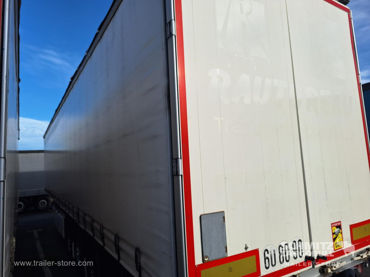 FRUEHAUF Curtainsider Standard Taillift - Tenteli dorse: fotoğraf 5 FRUEHAUF Curtainsider Standard Taillift - Tenteli dorse: fotoğraf 5
