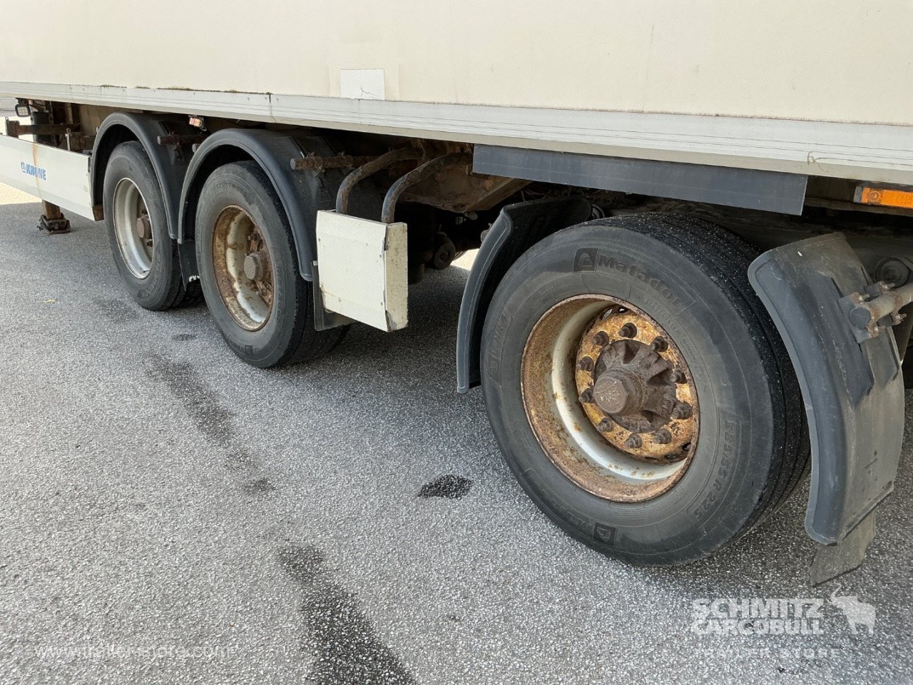 KRONE Dryfreight Standard Taillift - Kapalı karoser dorse: fotoğraf 2 KRONE Dryfreight Standard Taillift - Kapalı karoser dorse: fotoğraf 2