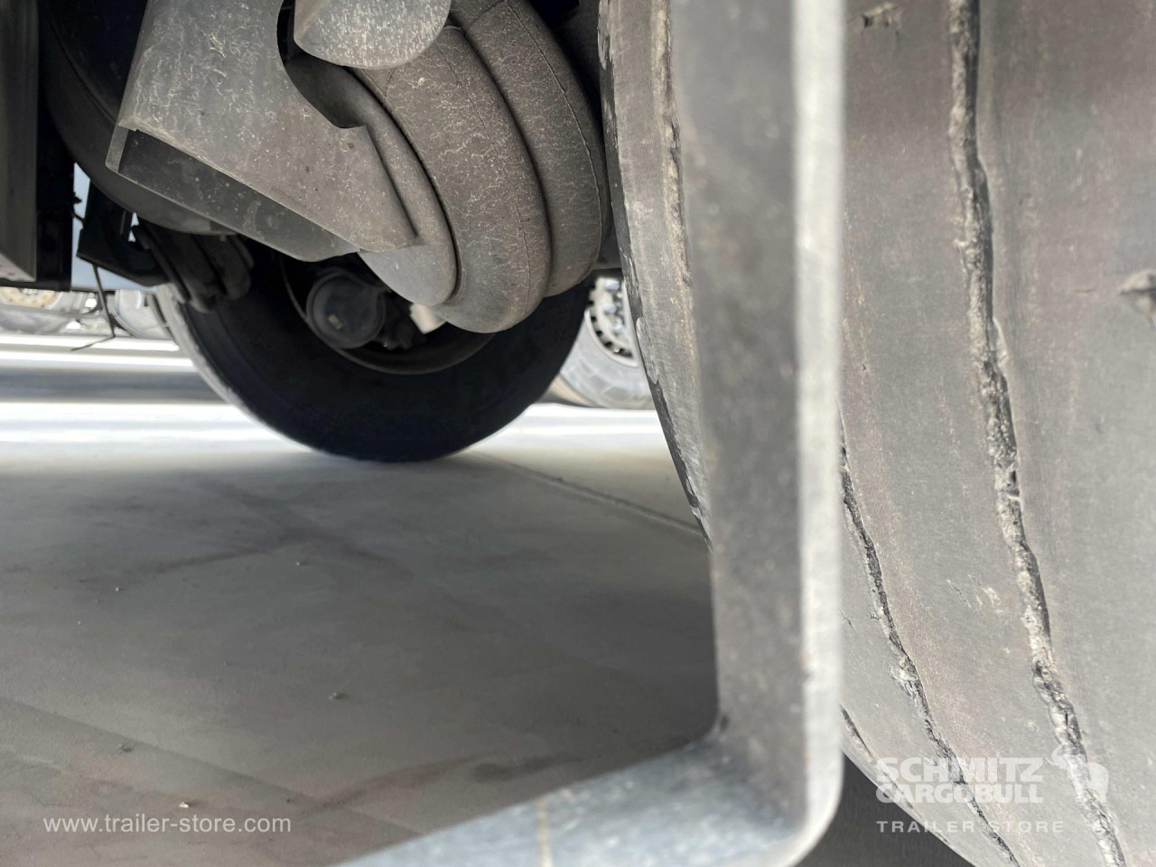 SCHMITZ Semiremolque Frigo Standard - Izotermik dorse: fotoğraf 4 SCHMITZ Semiremolque Frigo Standard - Izotermik dorse: fotoğraf 4