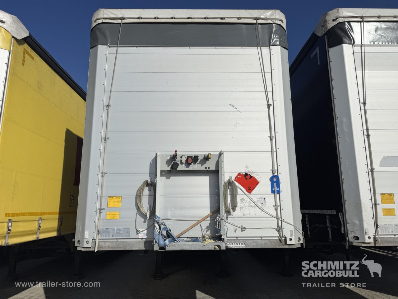 SCHMITZ Curtainsider Standard - Tenteli dorse: fotoğraf 4 SCHMITZ Curtainsider Standard - Tenteli dorse: fotoğraf 4