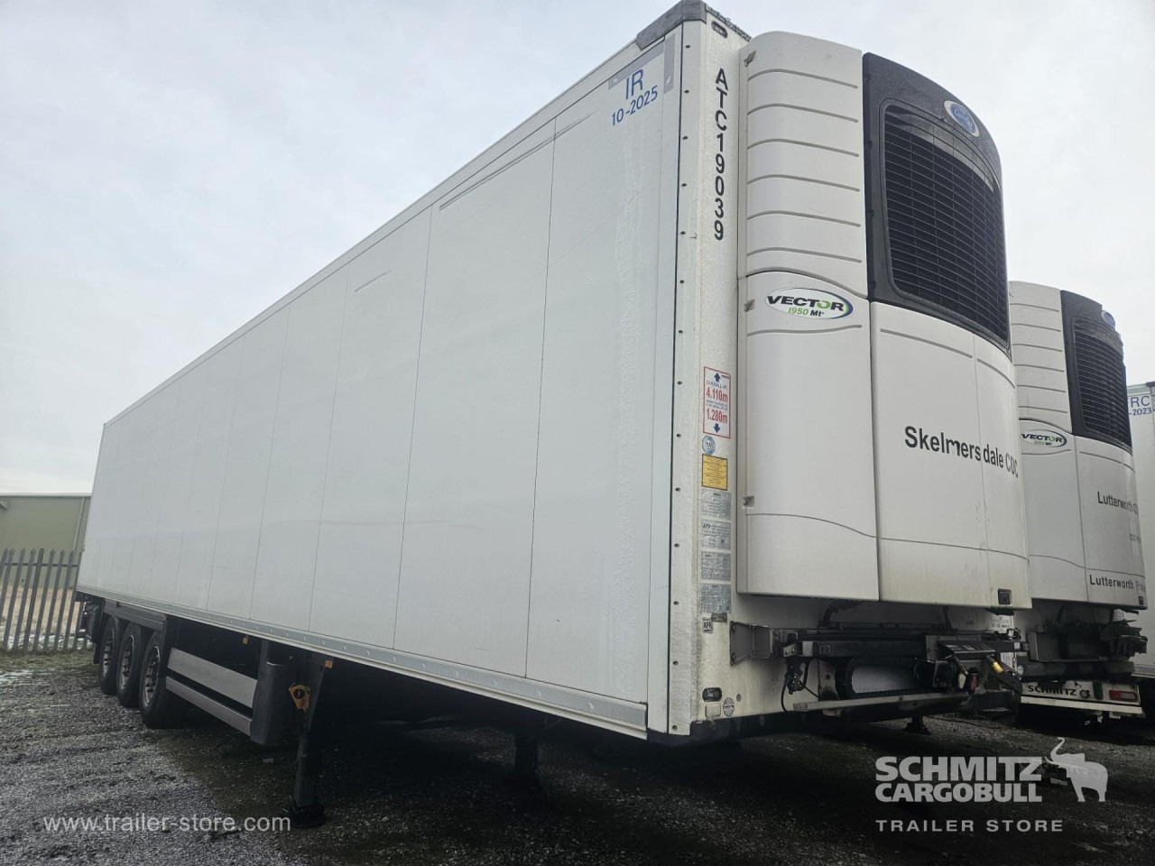 SCHMITZ Reefer Multitemp - Izotermik dorse: fotoğraf 1 SCHMITZ Reefer Multitemp - Izotermik dorse: fotoğraf 1