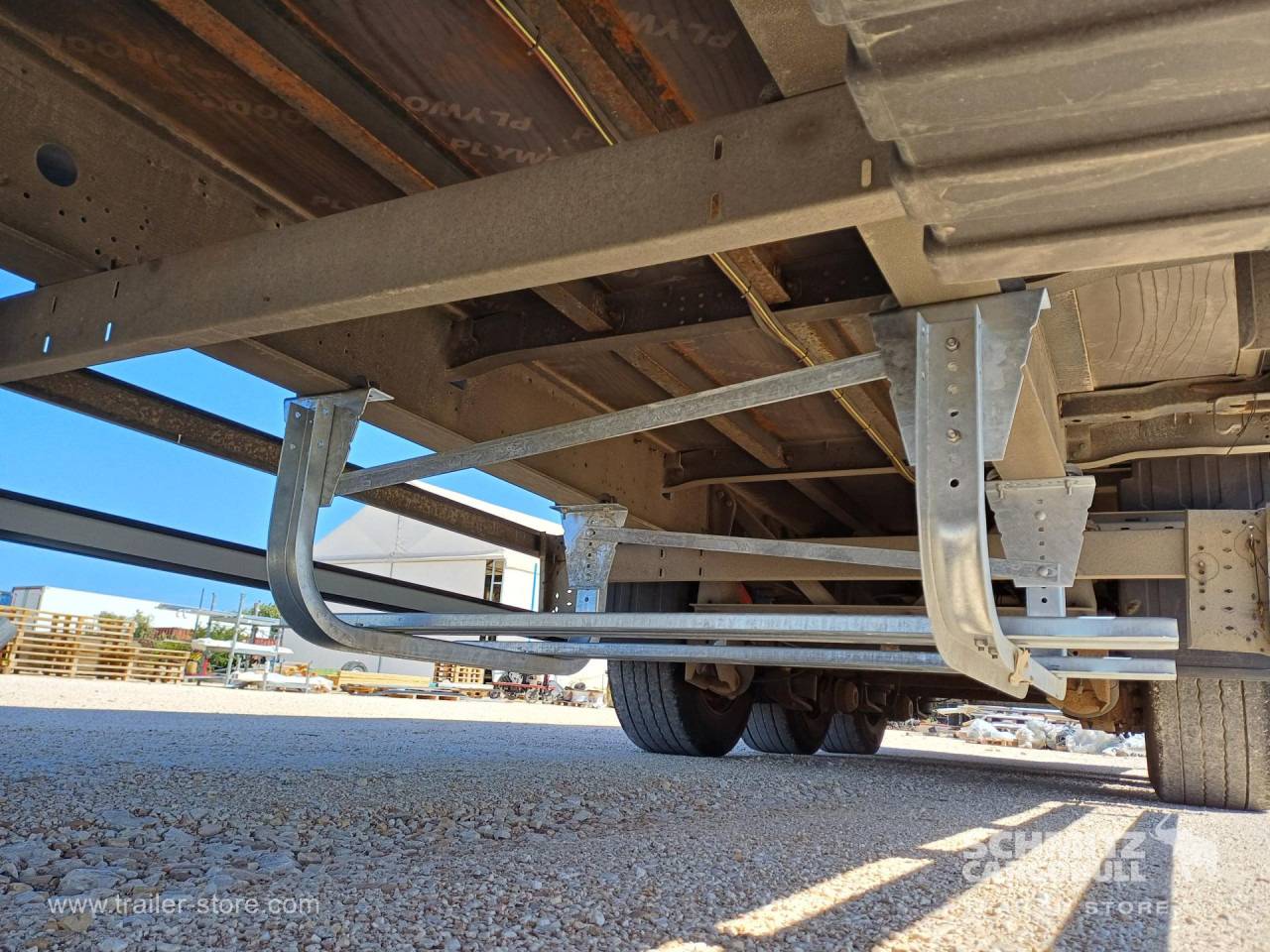SCHMITZ Curtainsider Mega - Tenteli dorse: fotoğraf 2 SCHMITZ Curtainsider Mega - Tenteli dorse: fotoğraf 2