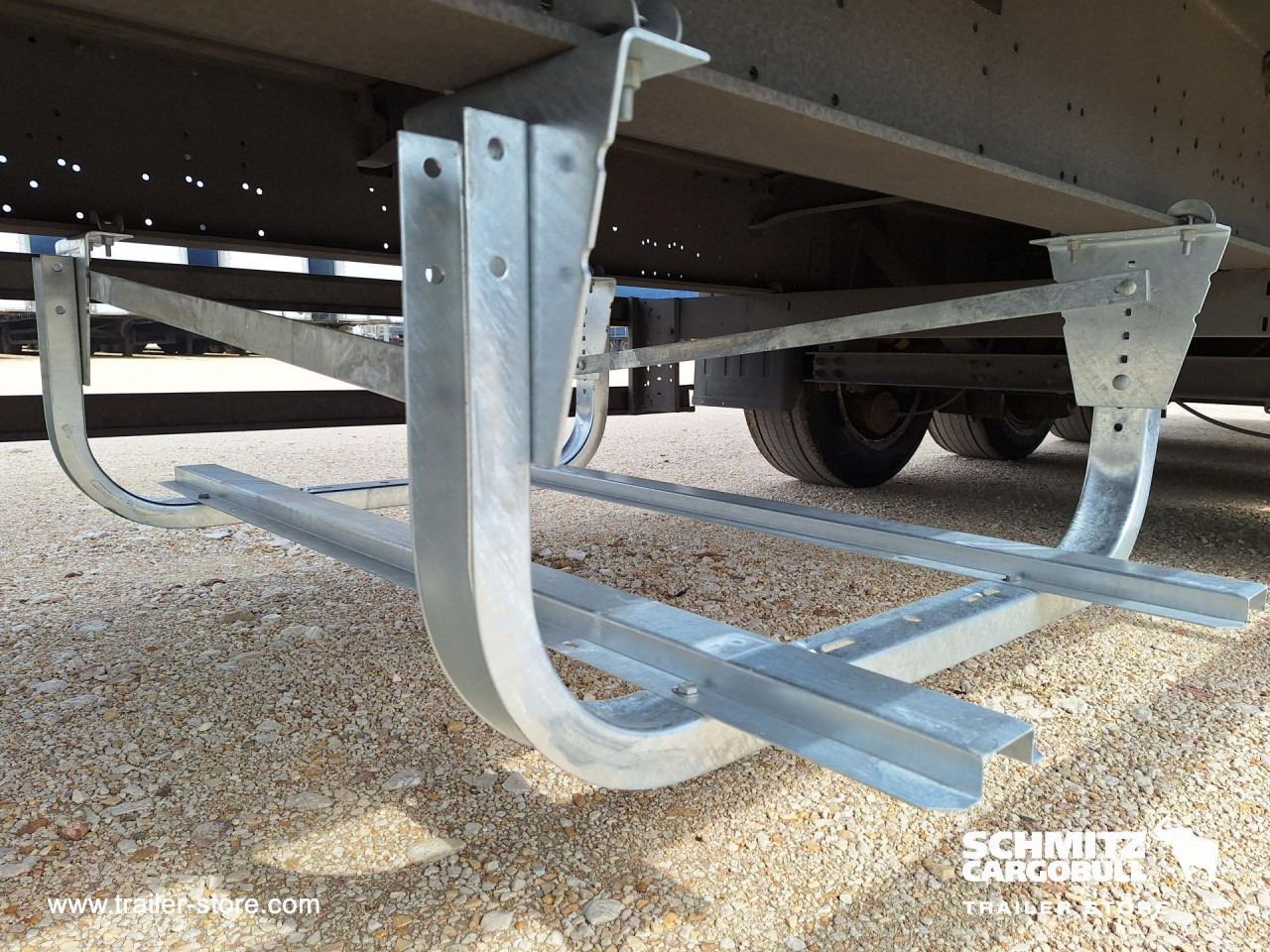 SCHMITZ Curtainsider Mega - Tenteli dorse: fotoğraf 4 SCHMITZ Curtainsider Mega - Tenteli dorse: fotoğraf 4