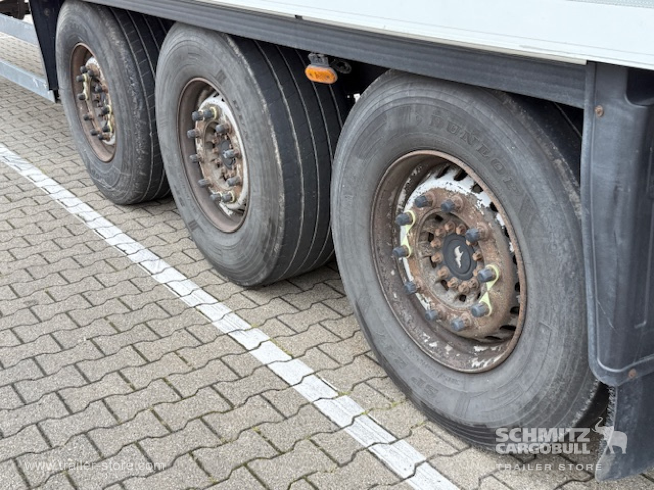 SCHMITZ Oplegger Vries Standard Taillift - Izotermik dorse: fotoğraf 5 SCHMITZ Oplegger Vries Standard Taillift - Izotermik dorse: fotoğraf 5