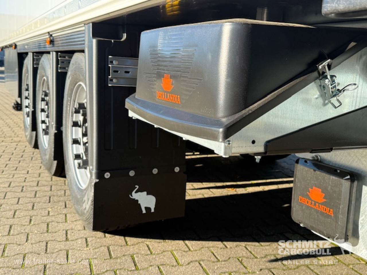 SCHMITZ Oplegger Vries Standard Taillift - Izotermik dorse: fotoğraf 3 SCHMITZ Oplegger Vries Standard Taillift - Izotermik dorse: fotoğraf 3