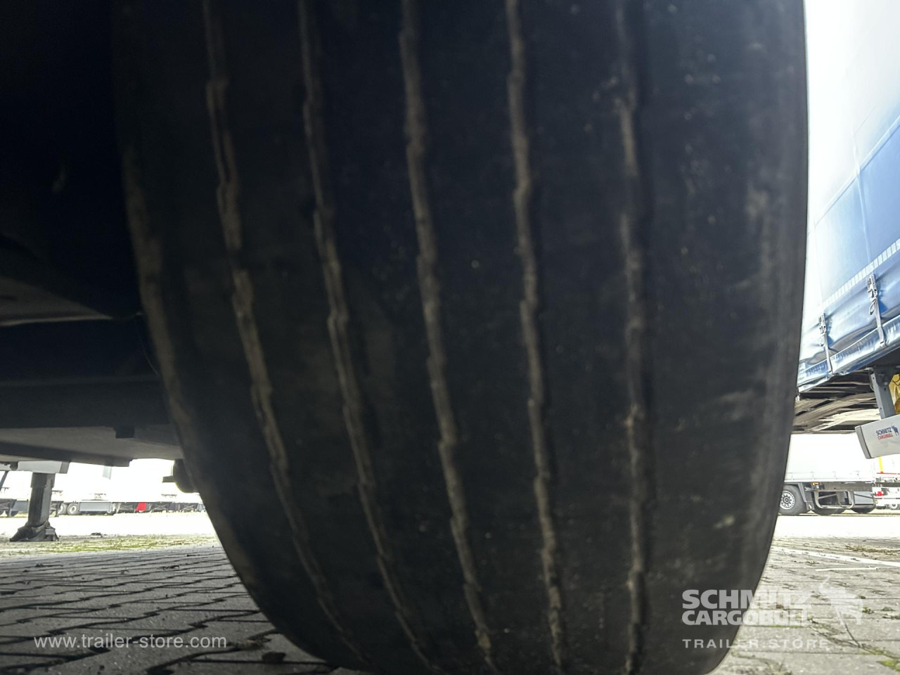SCHMITZ Curtainsider Mega - Tenteli dorse: fotoğraf 5 SCHMITZ Curtainsider Mega - Tenteli dorse: fotoğraf 5