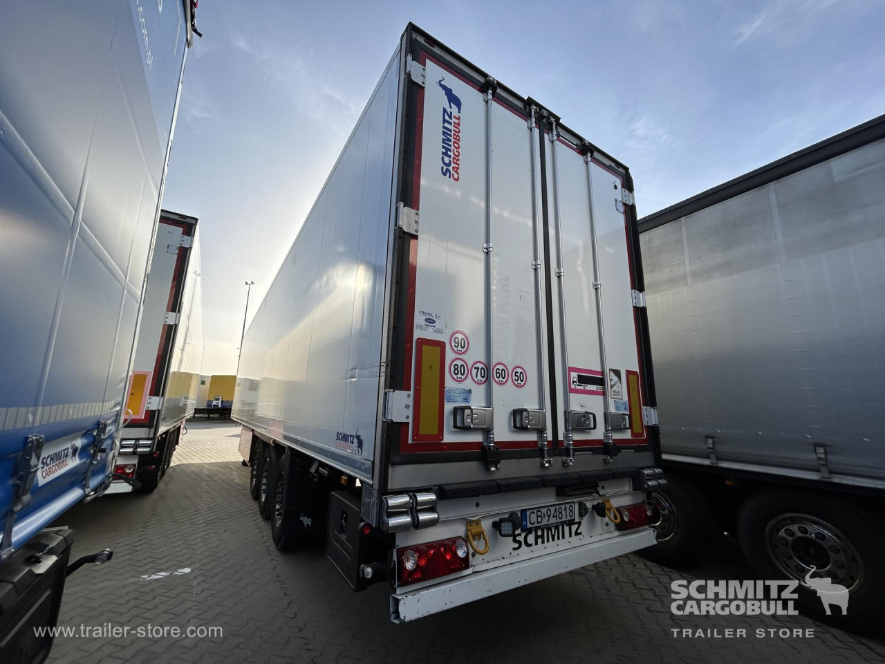 SCHMITZ Reefer Standard - Izotermik dorse: fotoğraf 4 SCHMITZ Reefer Standard - Izotermik dorse: fotoğraf 4