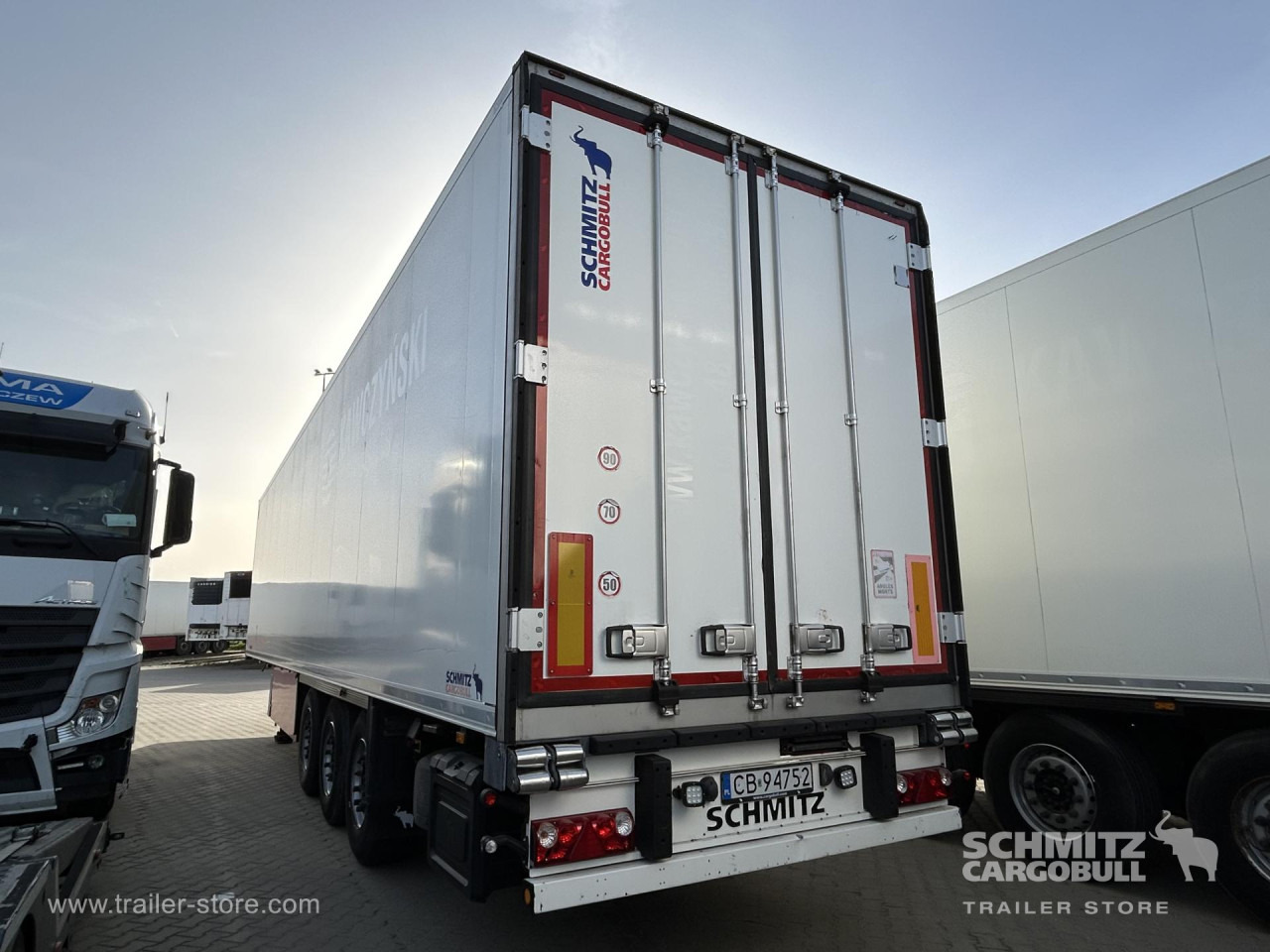 SCHMITZ Reefer Standard - Izotermik dorse: fotoğraf 4 SCHMITZ Reefer Standard - Izotermik dorse: fotoğraf 4