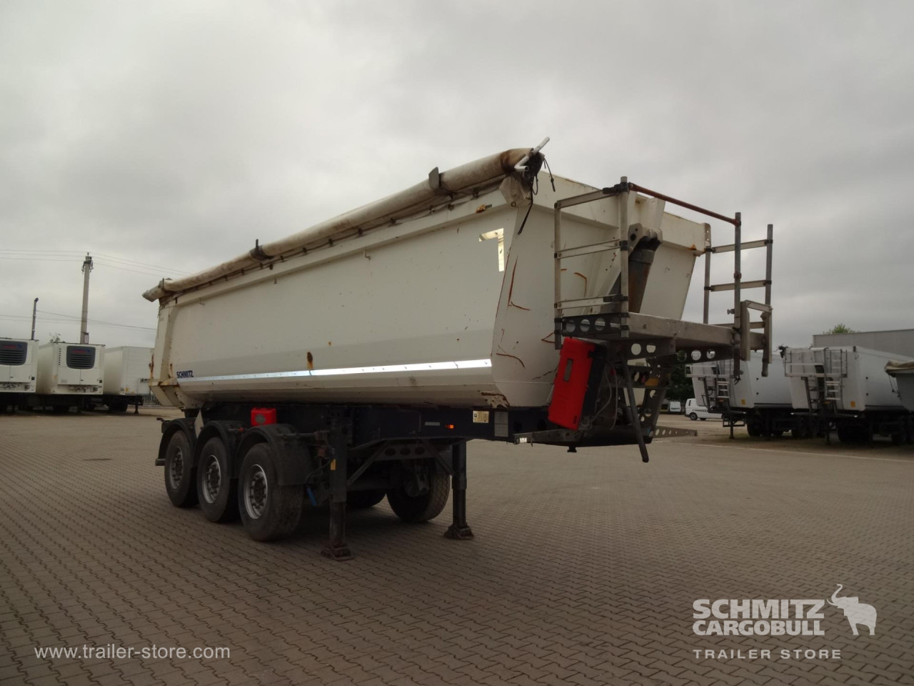 SCHMITZ Tipper Steel half pipe body 28m³ - Damperli dorse: fotoğraf 4 SCHMITZ Tipper Steel half pipe body 28m³ - Damperli dorse: fotoğraf 4
